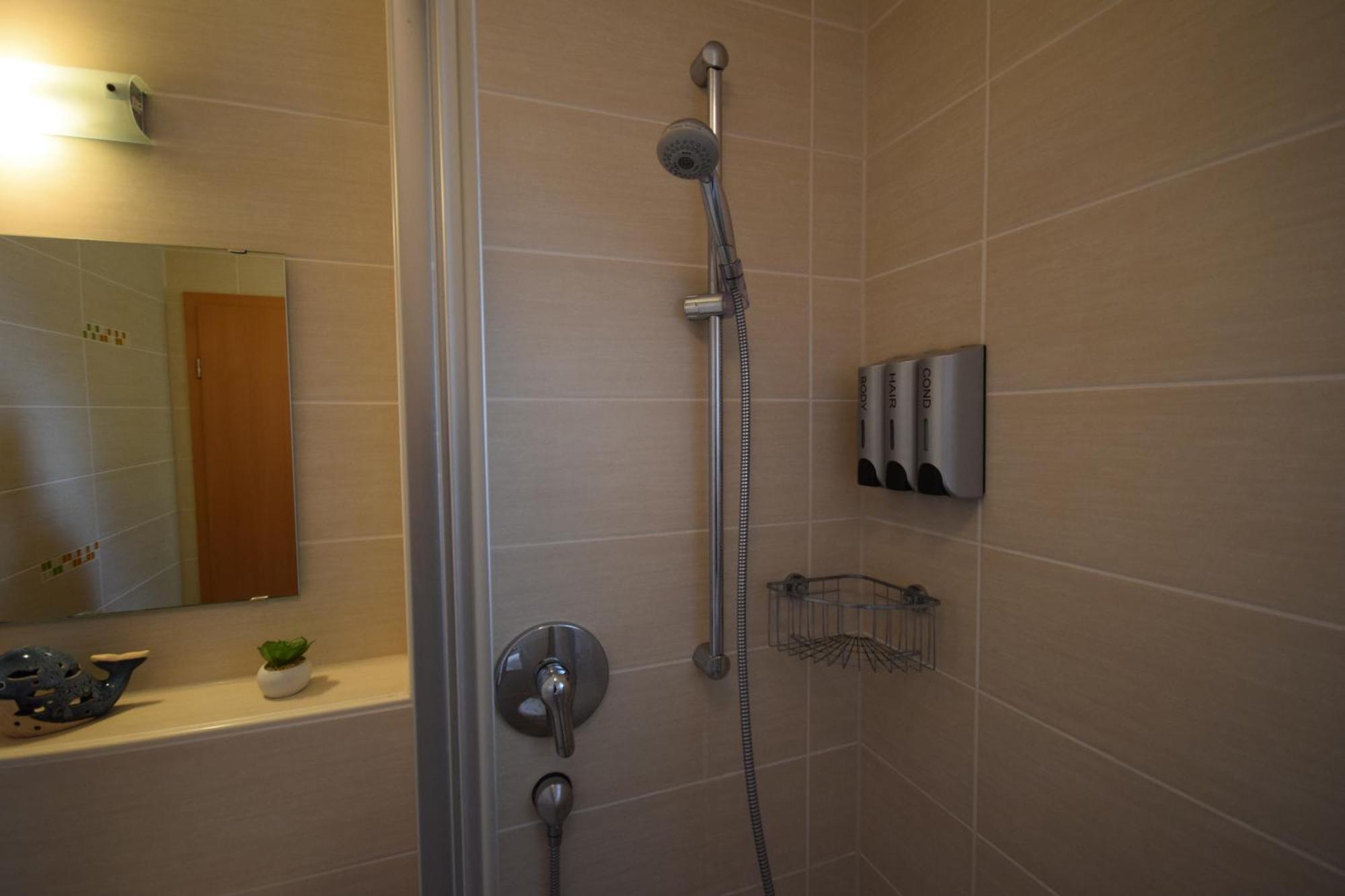 Nestwerk Komfort R23-12 - Balkon, Arbeitsplatz & Zentrumsnah Biberach an der Riß Kültér fotó